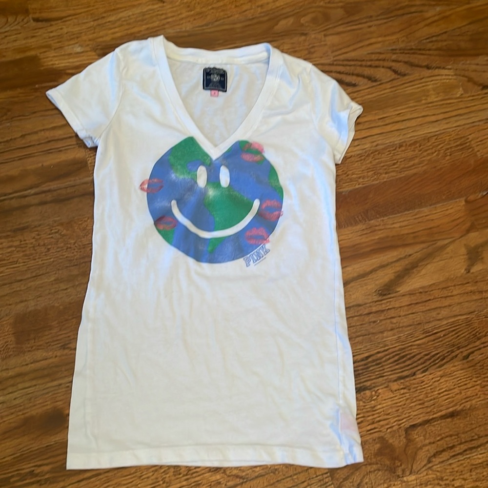 Smiley Victoria secret tee